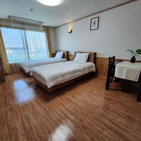 Jungmun Haesung Parktel Villa Seogwipo Exteriör bild