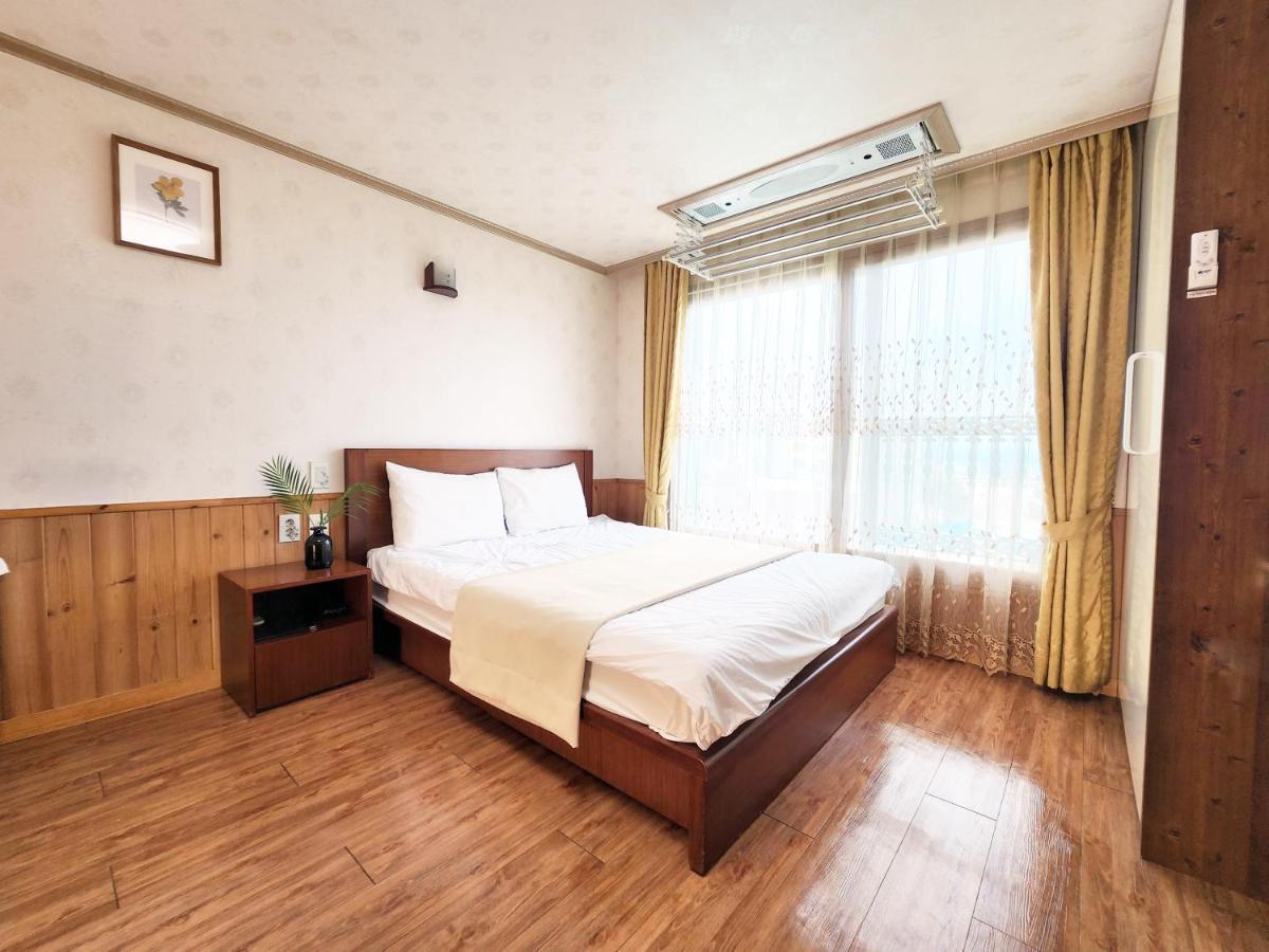 Jungmun Haesung Parktel Villa Seogwipo Exteriör bild