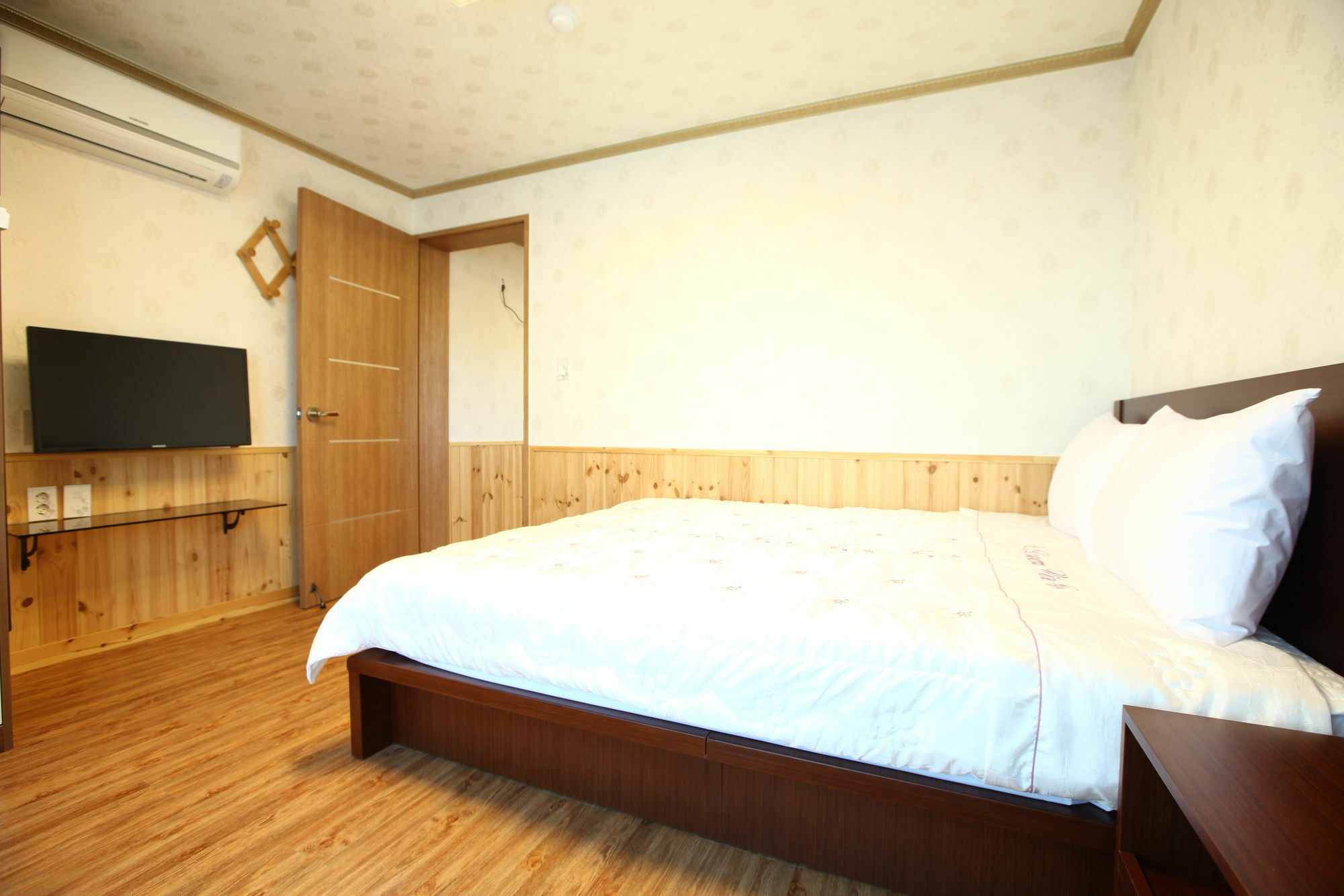Jungmun Haesung Parktel Villa Seogwipo Exteriör bild