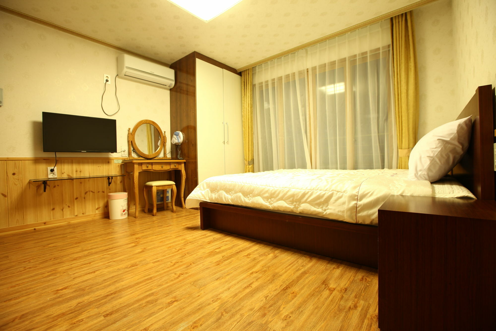 Jungmun Haesung Parktel Villa Seogwipo Exteriör bild
